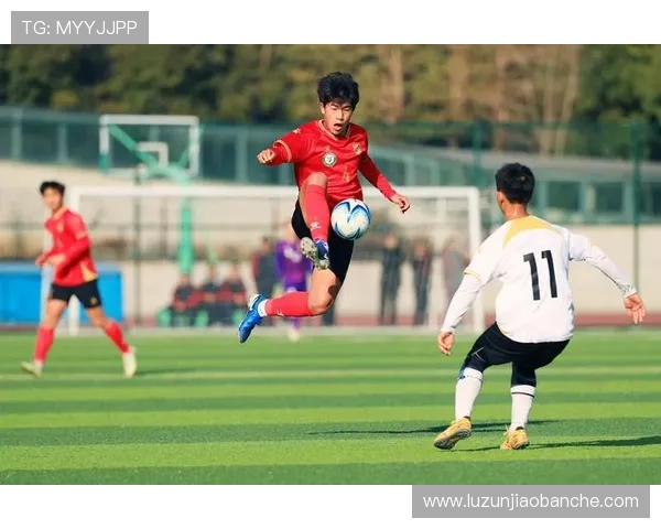 足球让世界激情燃烧凝聚力量谱写绿茵梦想与荣耀新篇章 足球让世界激情燃烧凝聚力量谱写绿茵梦想与荣耀新篇章