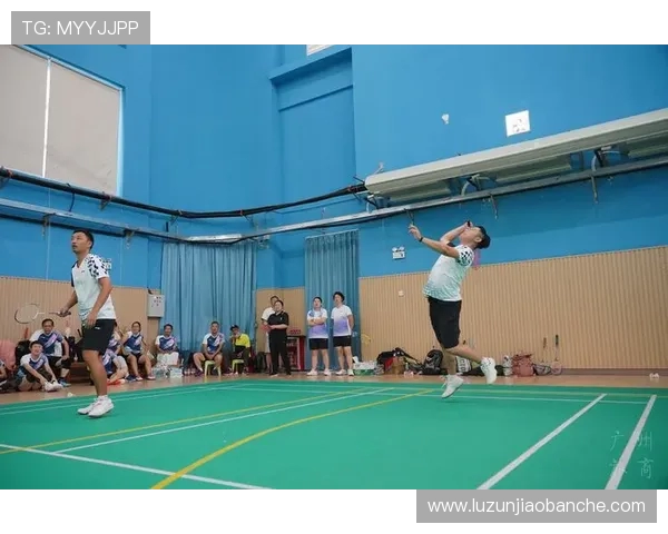 广州羽毛球队的崛起与辉煌:探索羽毛球运动的力量与魅力 广州羽毛球队的崛起与辉煌:探索羽毛球运动的力量与魅力